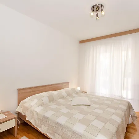Lejlighed Helles Nur 20 Minuten Zum Mit 2 Terrassen Rovinj