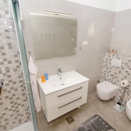 Appartement Helles Nur 20 Minuten Zum Mit 2 Terrassen