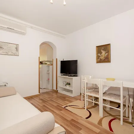 Helles Nur 20 Minuten Zum Mit 2 Terrassen Appartement Rovinj