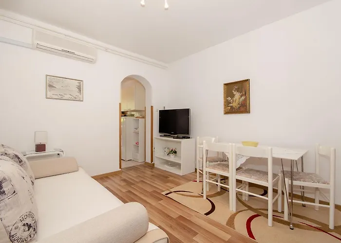 Helles Nur 20 Minuten Zum Mit 2 Terrassen Apartamento Rovinj