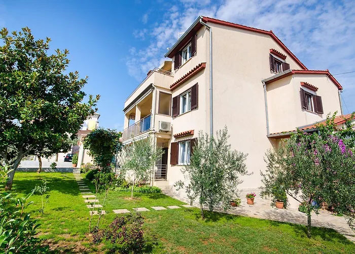 Helles Nur 20 Minuten Zum Mit 2 Terrassen Apartamento Rovinj